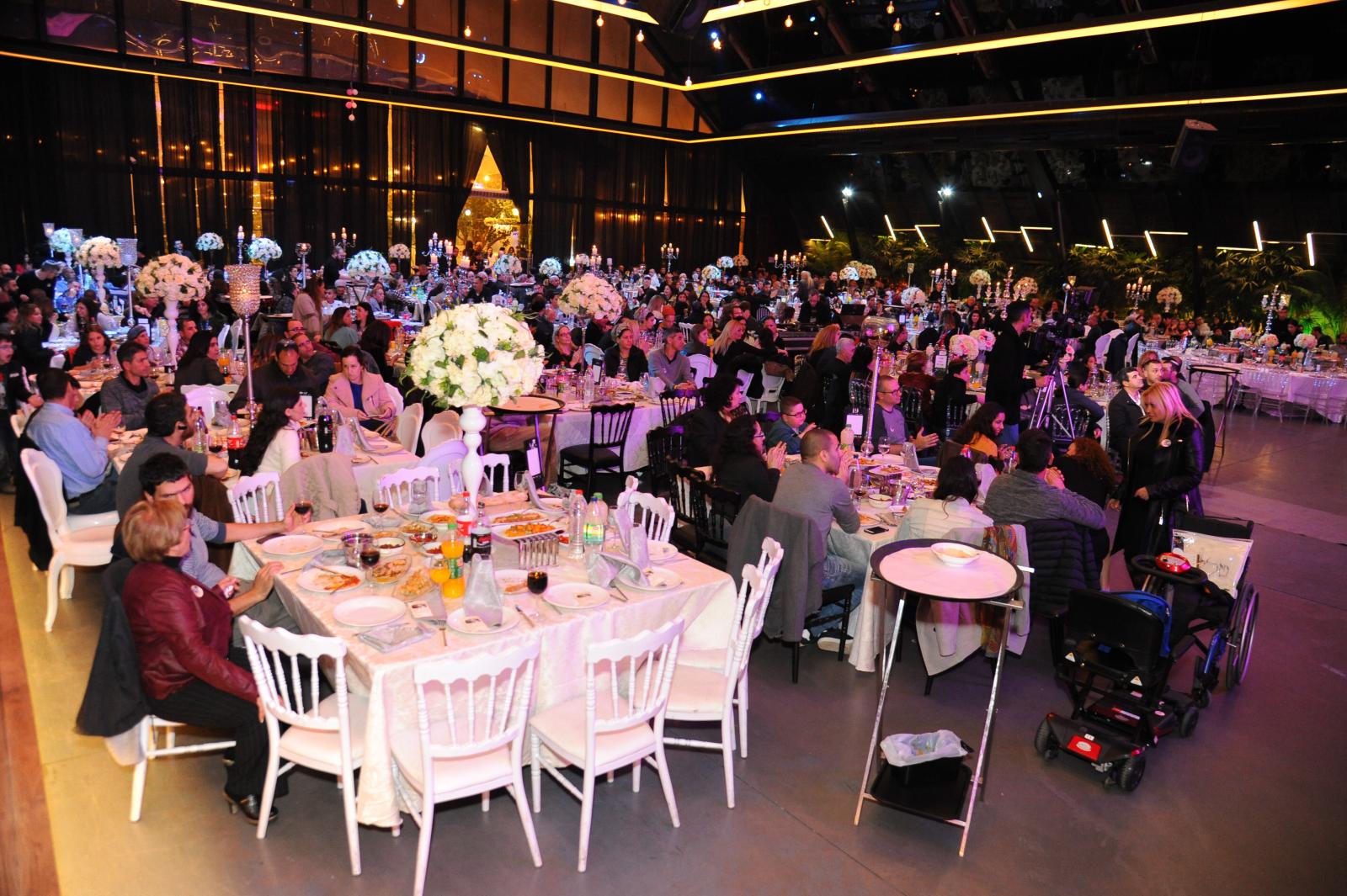 הקהל הרב באירוע (צילום: טופ שוט צלמים)